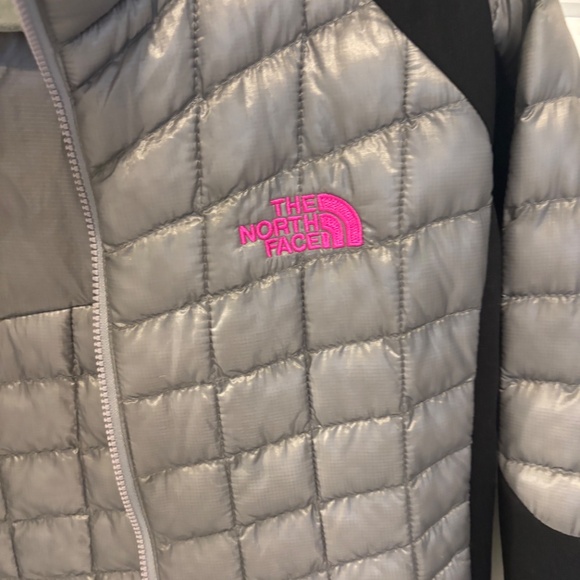 North Face jacket - Picture 2 of 5